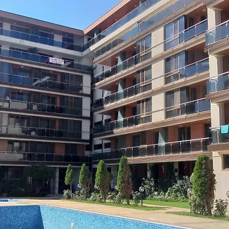 Апартаменти В Поморие Комплекс На Първа Линия Плаж * Pomorie