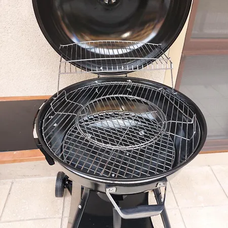 Апартаменти В Поморие Комплекс На Първа Линия Плаж Apartment