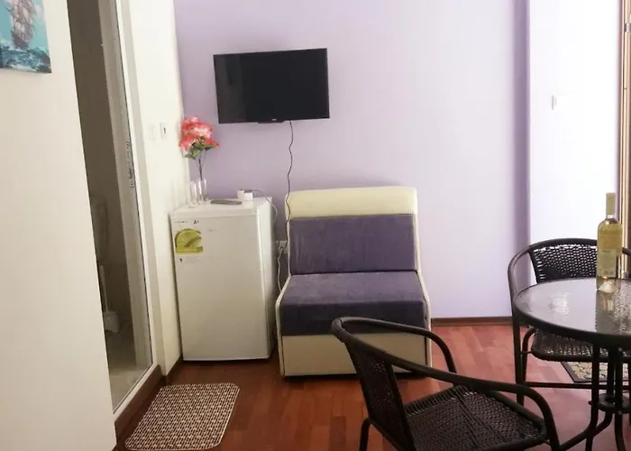 Апартаменти В Поморие Комплекс На Първа Линия Плаж Apartman *