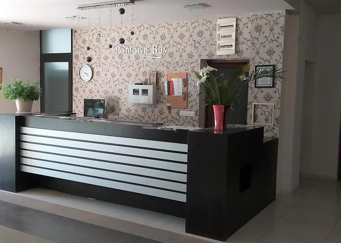 Апартаменти В Поморие Комплекс На Първа Линия Плаж Apartman *