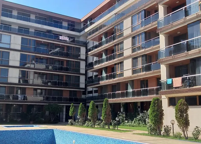 Апартаменти В Поморие Комплекс На Първа Линия Плаж * Pomorie